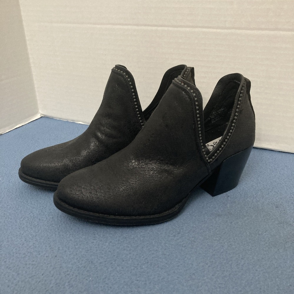 Very G Black Marlene Stacked Heel Ankle Booties w/V-Cut Sides & Beads - SZ 7